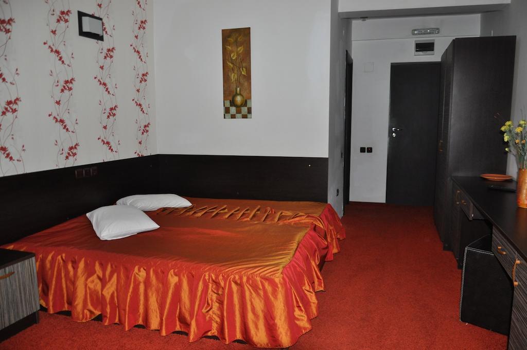 Pensiunea Valahia Brezoi Kamer foto